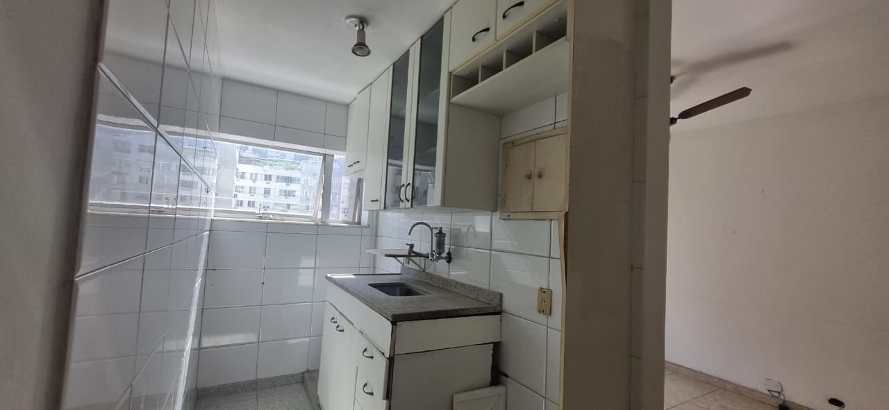 Imagem Apartamento com 1 Quarto à Venda, 50 m²em Copacabana - Rio de Janeiro