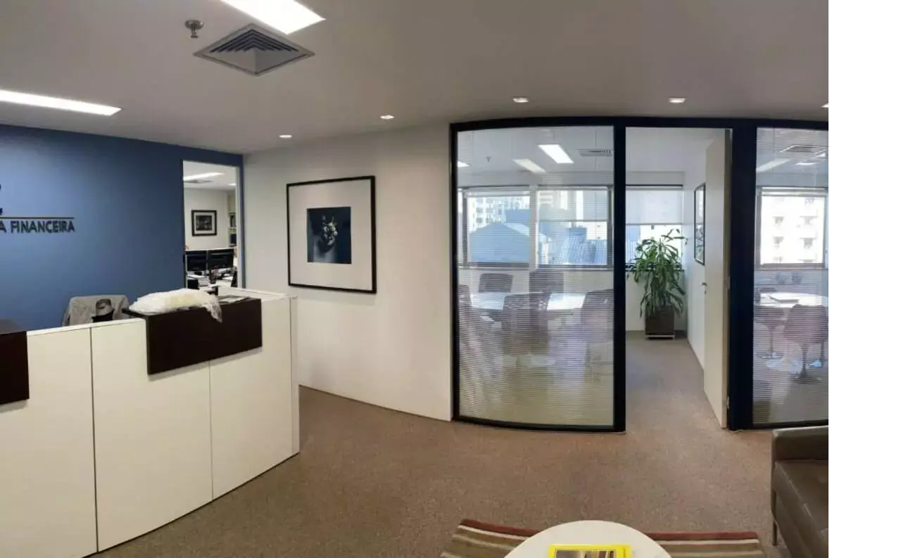 Sala Comercial para Alugar, 141 m² em Itaim Bibi - São Paulo