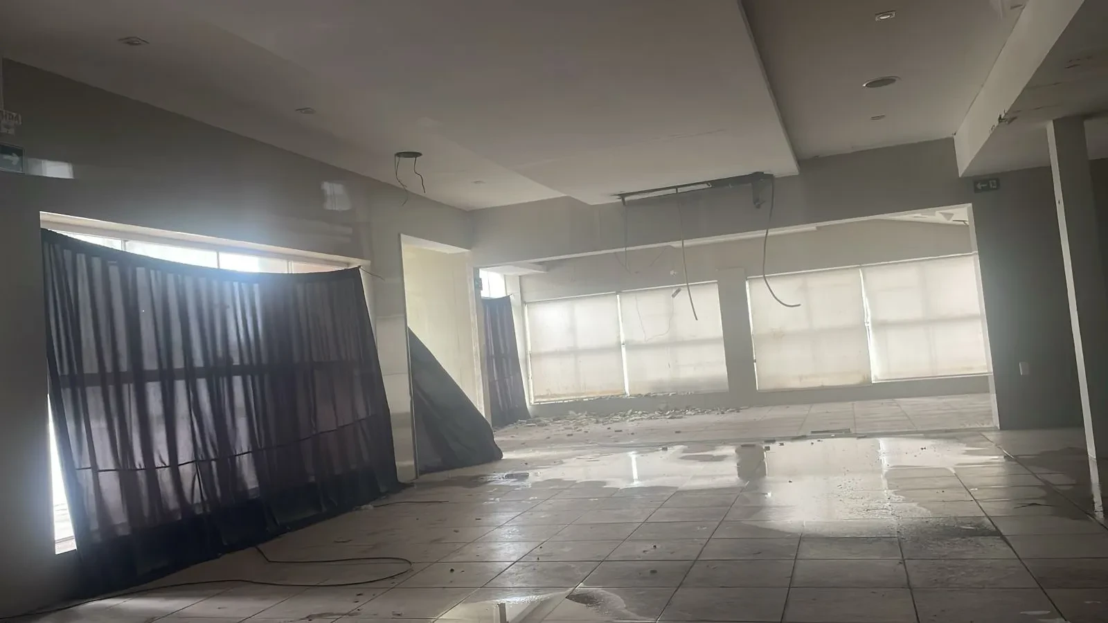 Imagem Imóvel Comercial para Alugar, 375 m² em Candeias - Jaboatão dos Guararapes