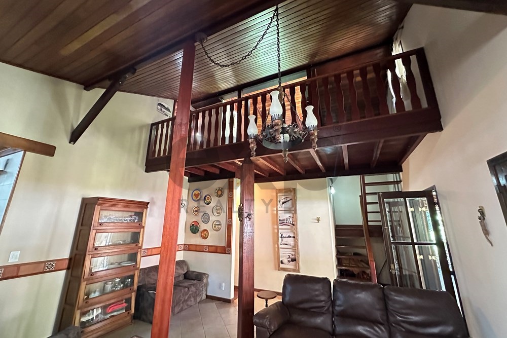 Imagem Casa de Condomínio com 5 Quartos à Venda, 502 m² em Corrêas - Petrópolis