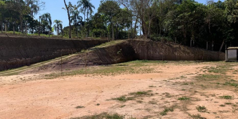 Imagem Chácara com 2 Quartos à Venda, 15.000 m² em Centro - Santa Isabel