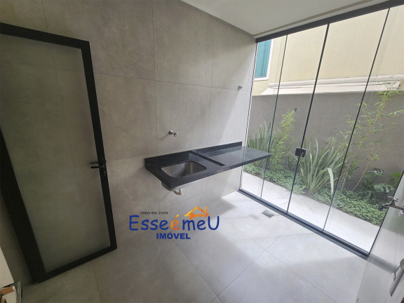 Imagem Casa de Condomínio com 5 Quartos à Venda, 304 m² em Jardins Madri - Goiânia