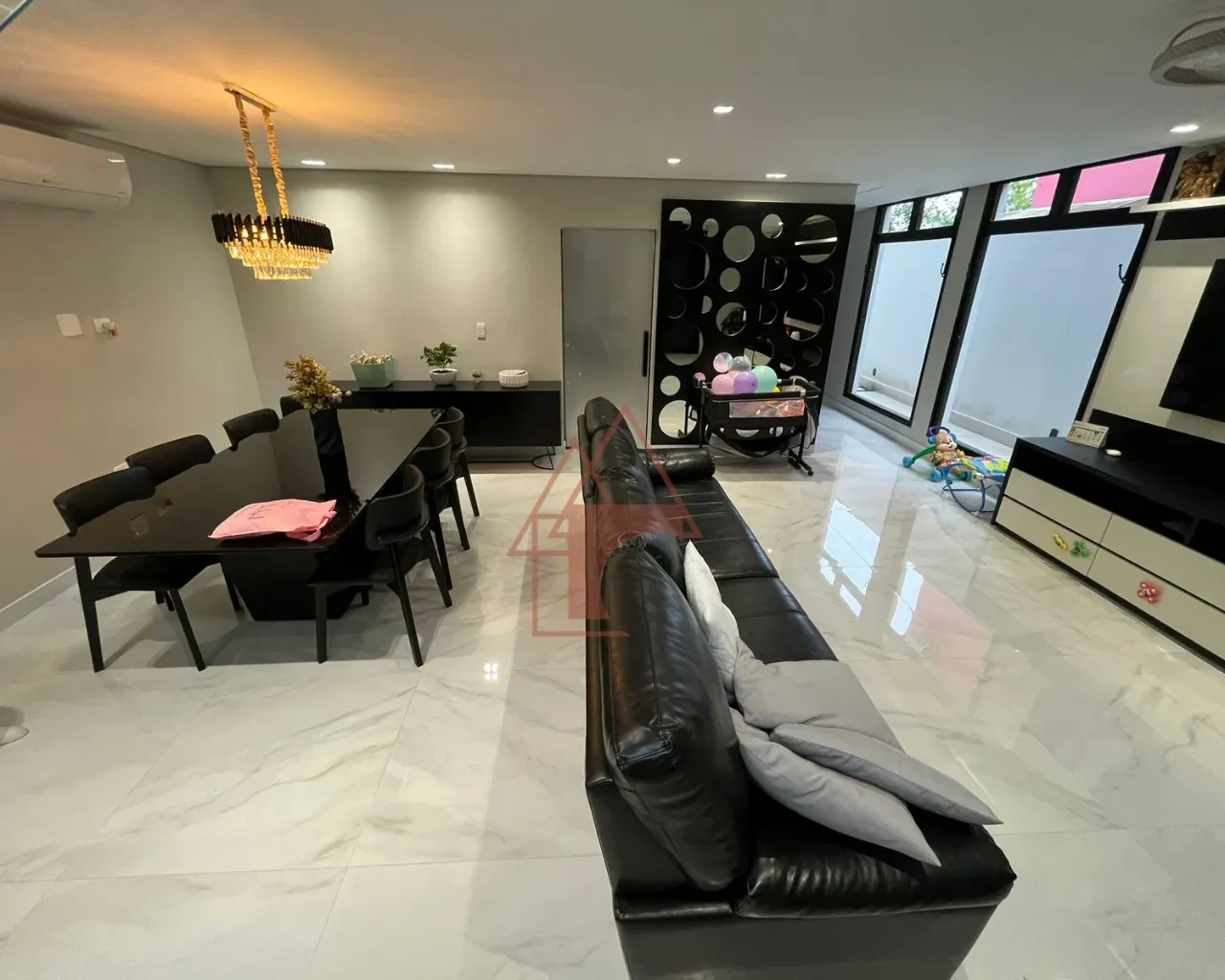 Imagem Sobrado com 5 Quartos à Venda, 271 m² em Jardim Casqueiro - Cubatão
