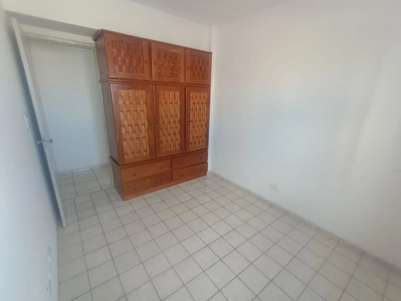 Foto do imóvel: Apartamento com 3 Quartos à Venda, 75 m² em Piedade - Jaboatão dos Guararapes