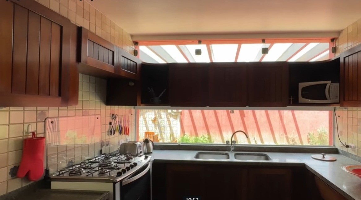 Imagem Casa com 4 Quartos à Venda, 441 m² em Castelanea - Petrópolis