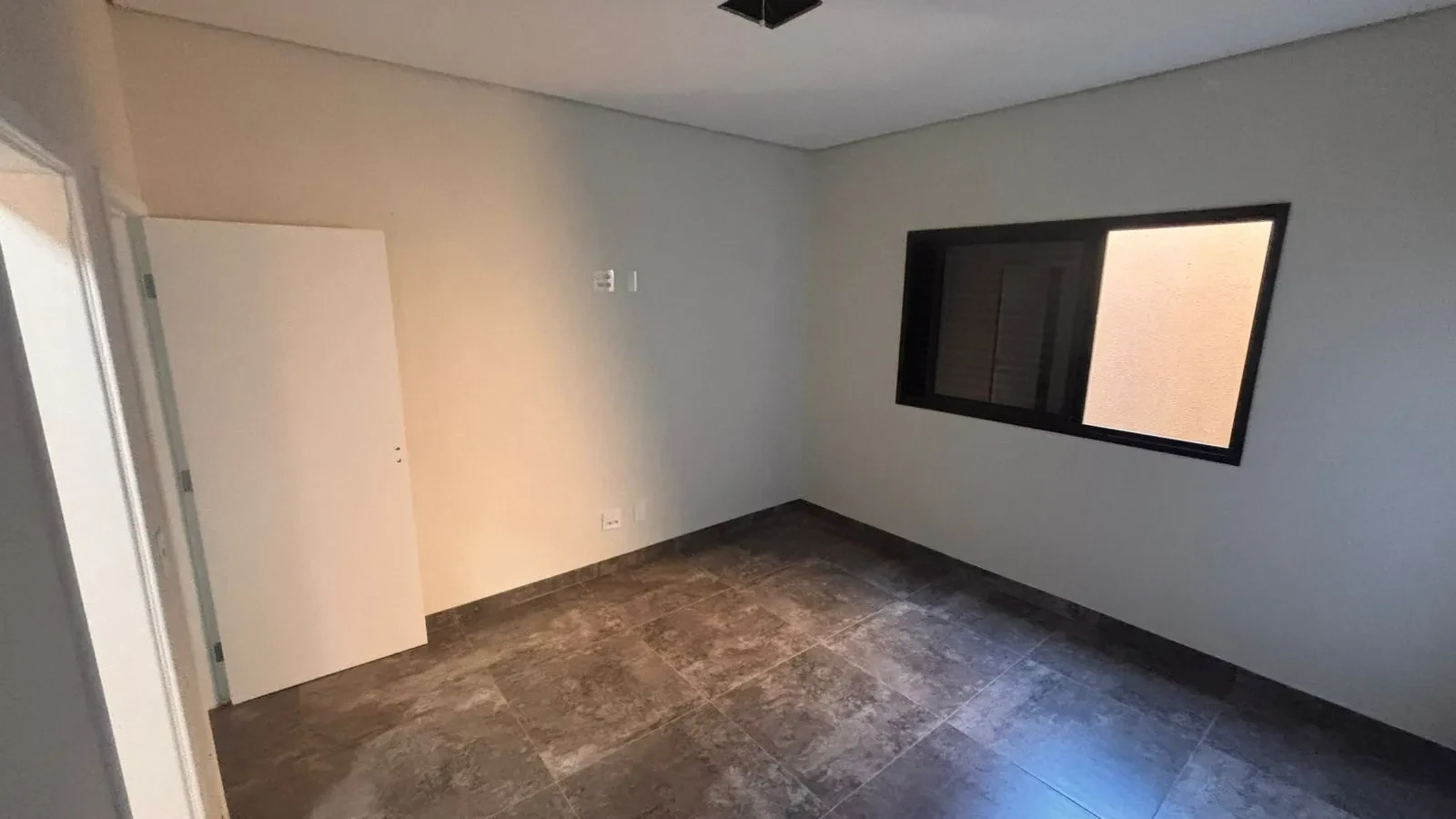 Imagem Casa com 4 Quartos à Venda, 180 m² em Riviera de Santa Cristina II - Itaí