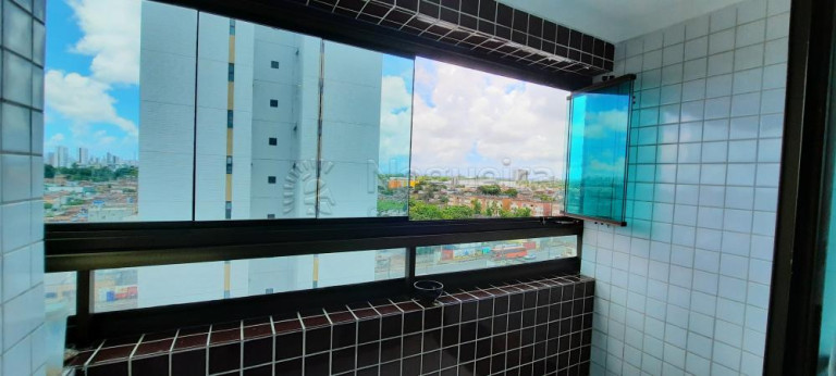 Imagem Apartamento com 2 Quartos à Venda, 55 m² em Várzea - Recife