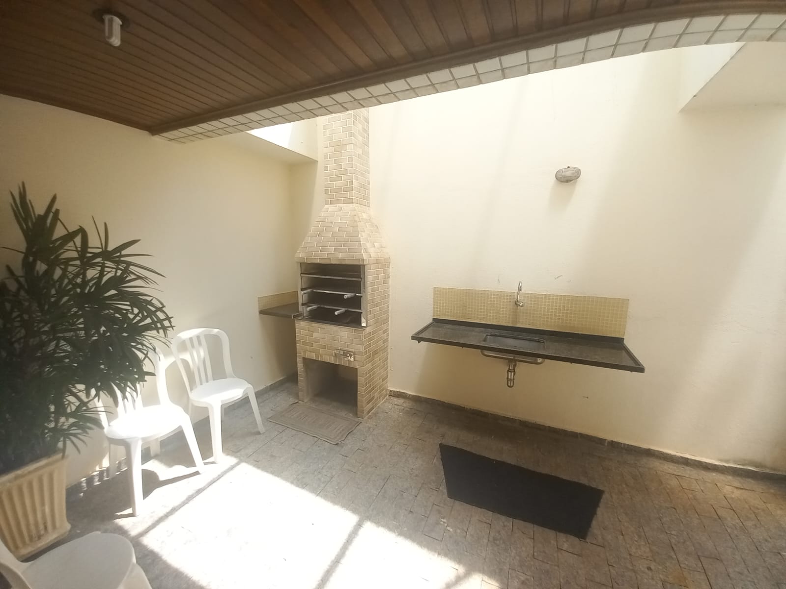 Imagem Apartamento com 3 Quartos à Venda, 132 m²em Cambuí - Campinas