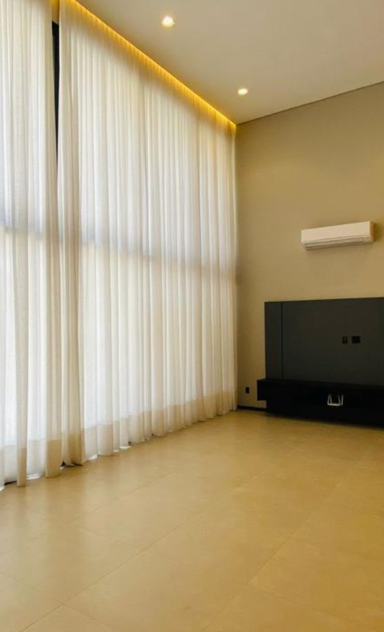 Foto do imóvel: Casa de Condomínio com 3 Quartos à Venda ou Locação, 26.151 m² em Condomínio Residencial Euroville II - Bragança Paulista