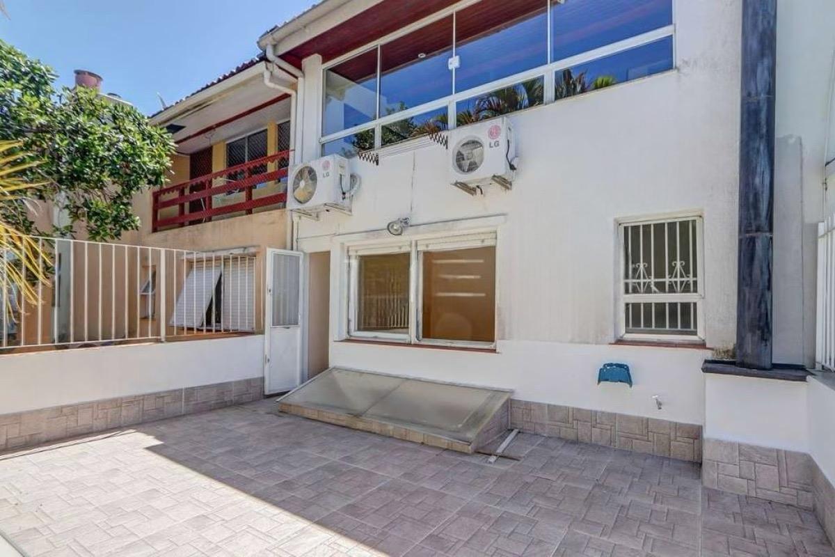 Imagem Casa de Condomínio com 3 Quartos à Venda, 210 m² em Tristeza - Porto Alegre