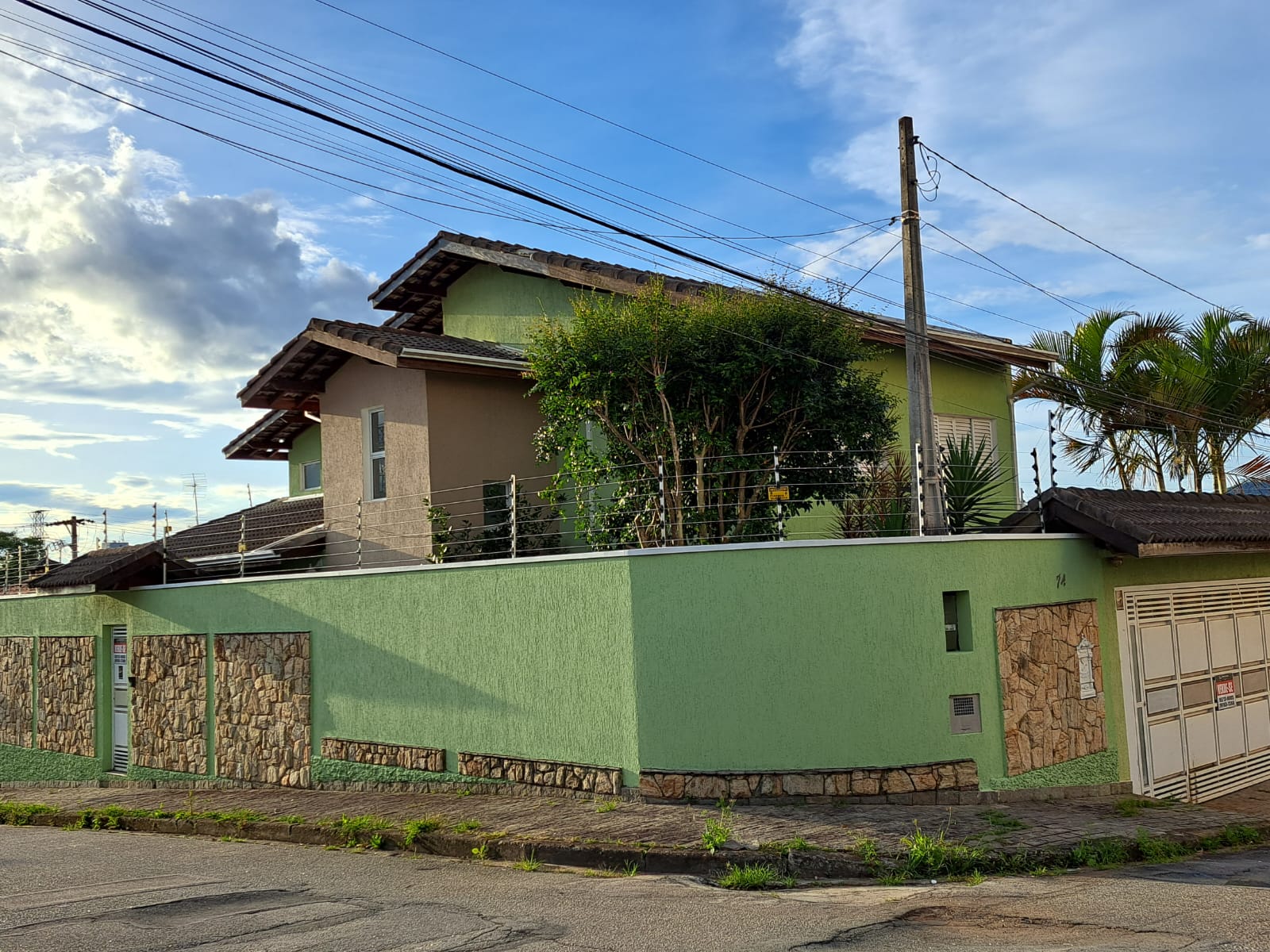 Casa com 3 Quartos à Venda, 213 m²em Vila Lavínia - Mogi das Cruzes