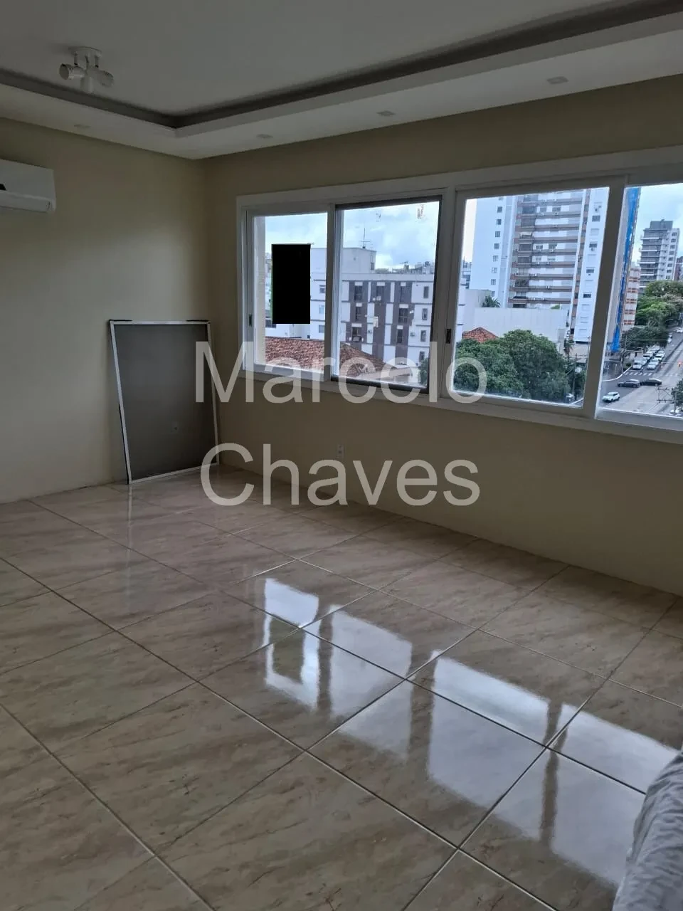 Imagem Apartamento com 3 Quartos à Venda, 111 m² em Santa Cecília - Porto Alegre