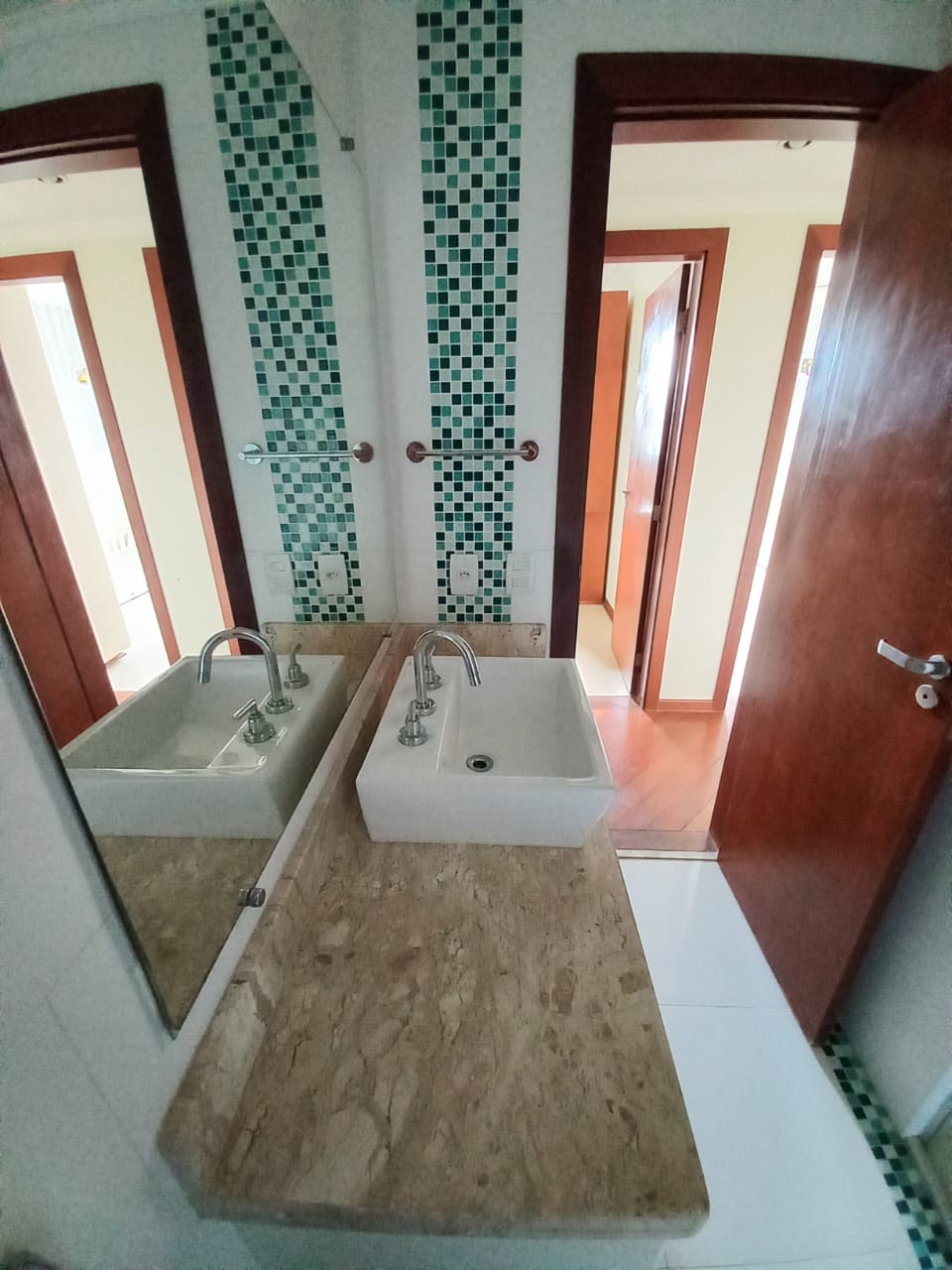 Imagem Apartamento com 3 Quartos à Venda, 108 m²em Cambuí - Campinas