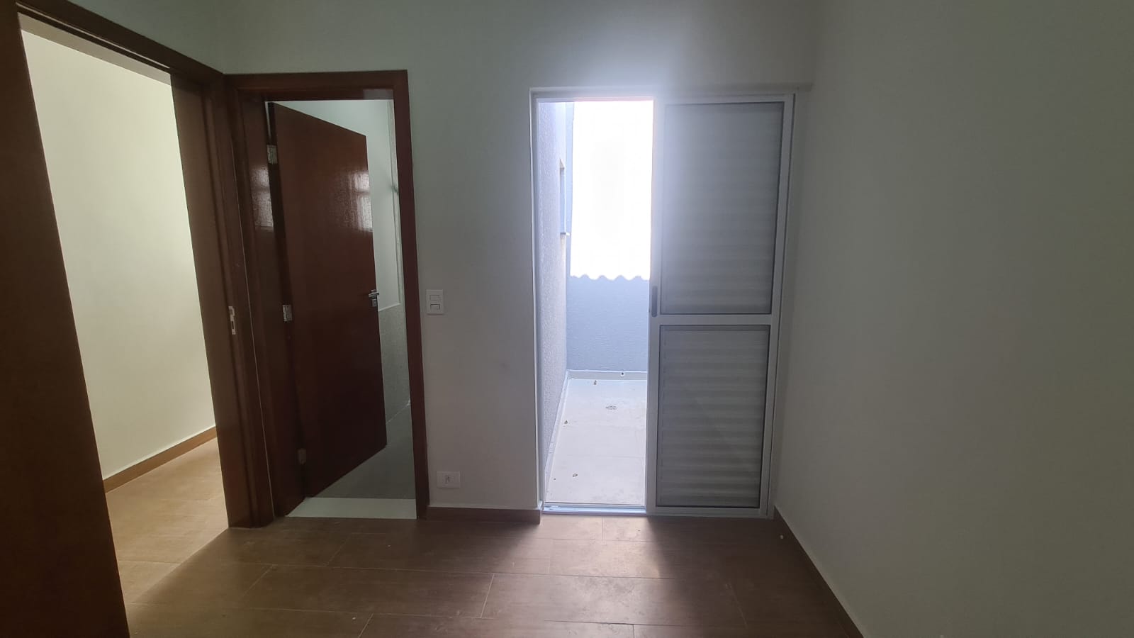 Imagem Sobrado com 3 Quartos à Venda, 235 m²em Jardim Regina - São Paulo