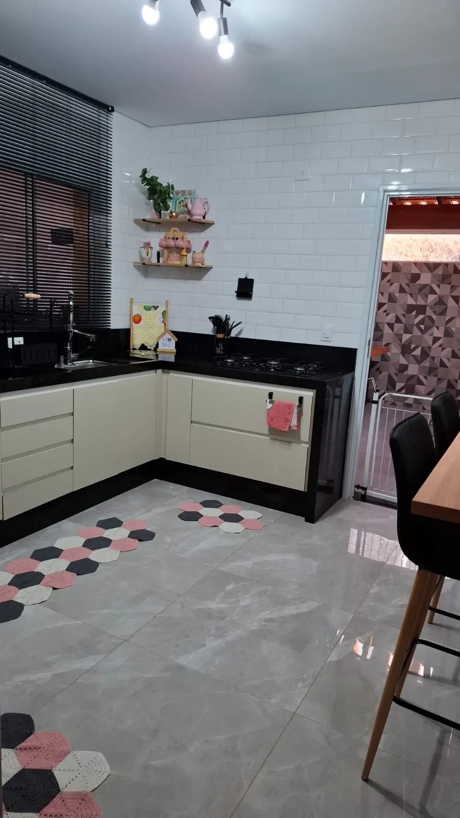 Imagem Casa de Condomínio com 3 Quartos à Venda, 120 metros em Mogi Moderno - Mogi das Cruzes