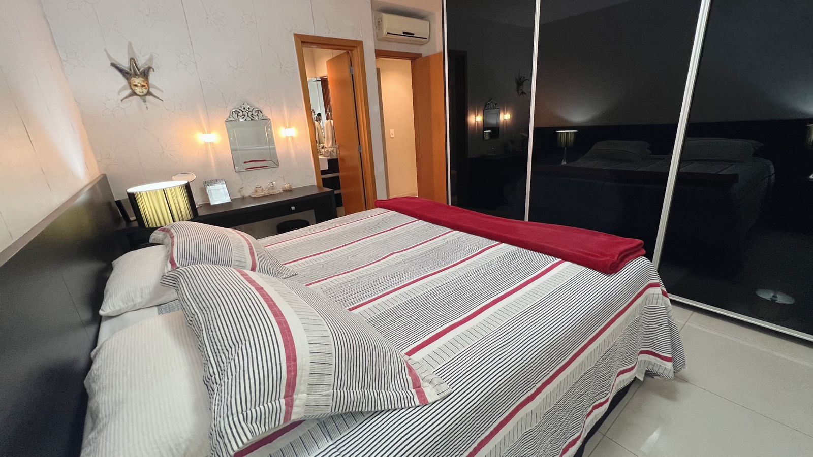 Imagem Apartamento com 3 Quartos à Venda, 108 m²em Setor Bueno - Goiânia