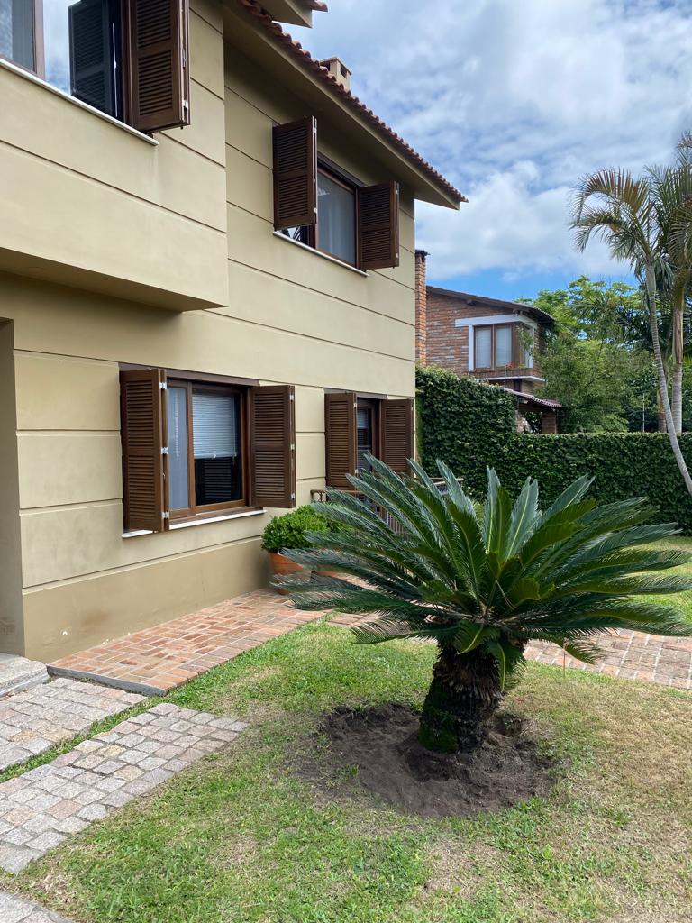 Casa com 3 Quartos à Venda, 300 m²em Laranjal - Pelotas