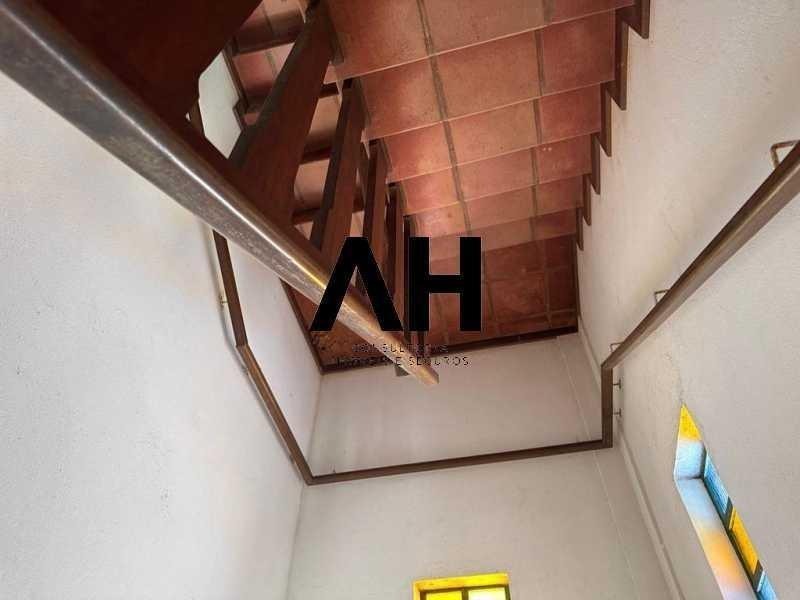 Imagem Casa com 5 Quartos à Venda, 150 m²em Praia de Itaipuaçu (Itaipuaçu) - Maricá