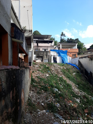 Imagem Terreno à Venda, 400 m²em Encantado - Rio de Janeiro