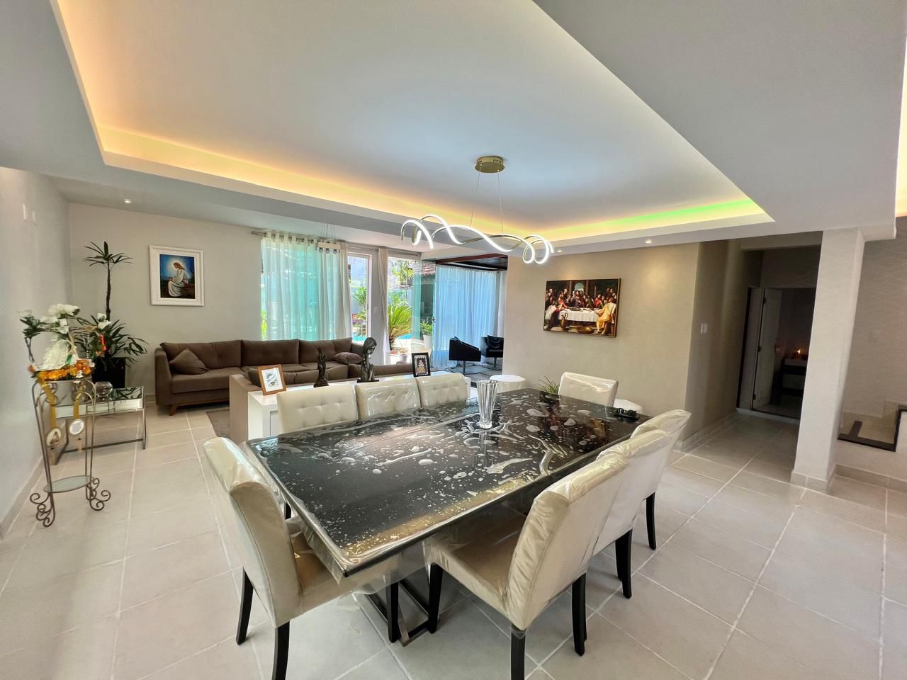 Imagem Casa com 3 Quartos à Venda, 320 m²em Curió-Utinga - Belém