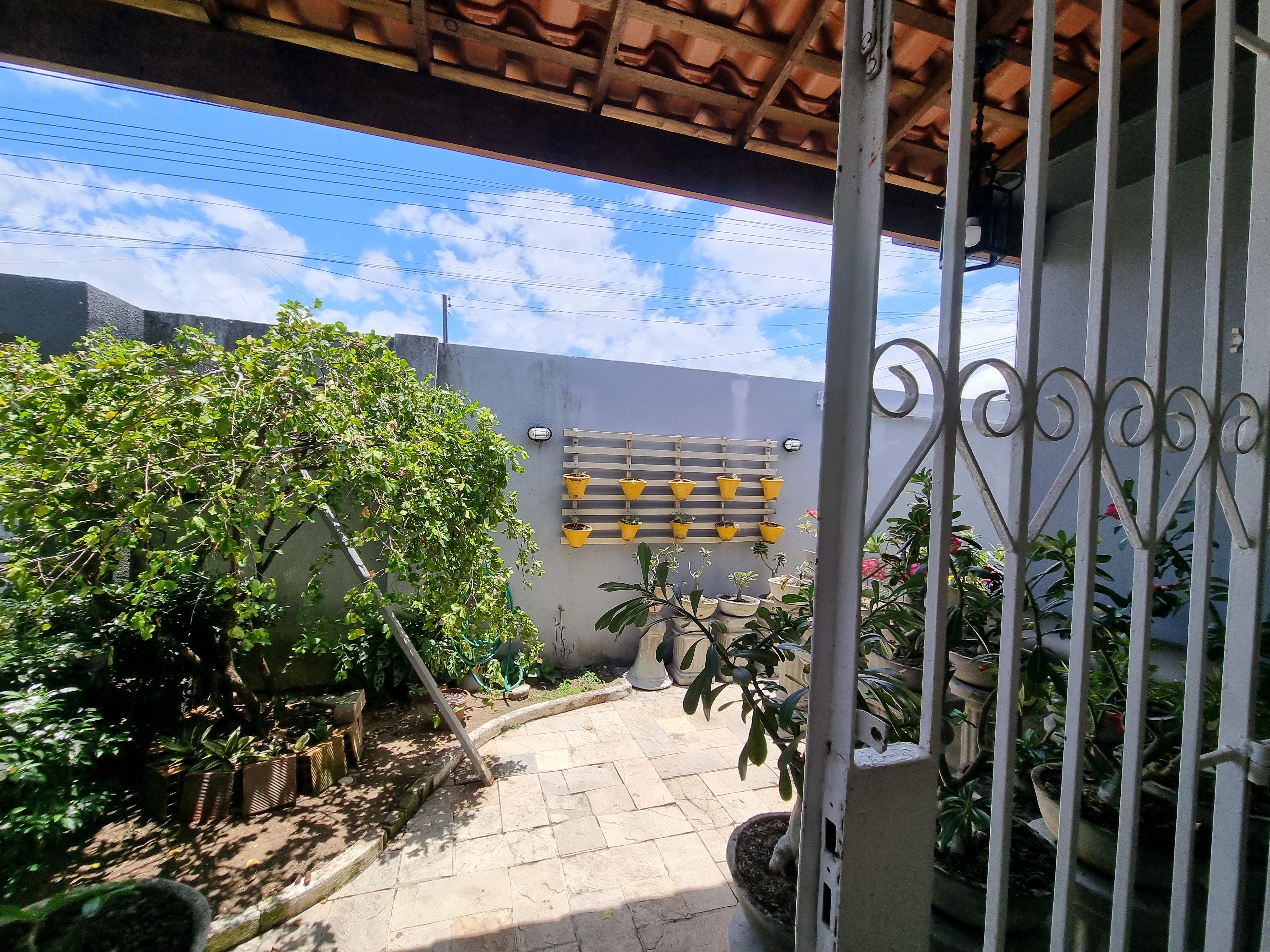 Imagem Casa com 4 Quartos à Venda, 282 m² em Gruta de Lourdes - Maceió