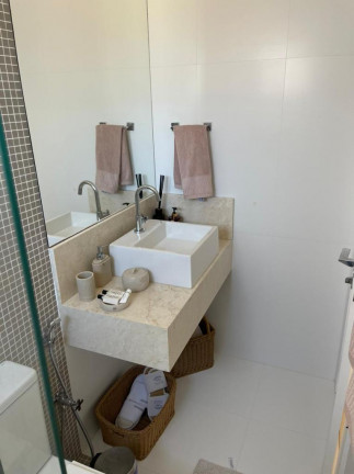 Imagem Casa com 3 Quartos à Venda, 293 m² em Buraquinho - Lauro de Freitas