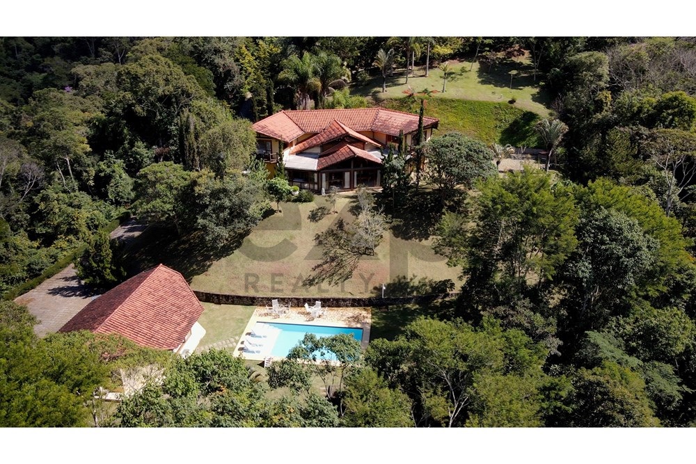 Foto do imóvel: Casa de Condomínio com 5 Quartos à Venda, 290 m² em Cuiabá - Petrópolis