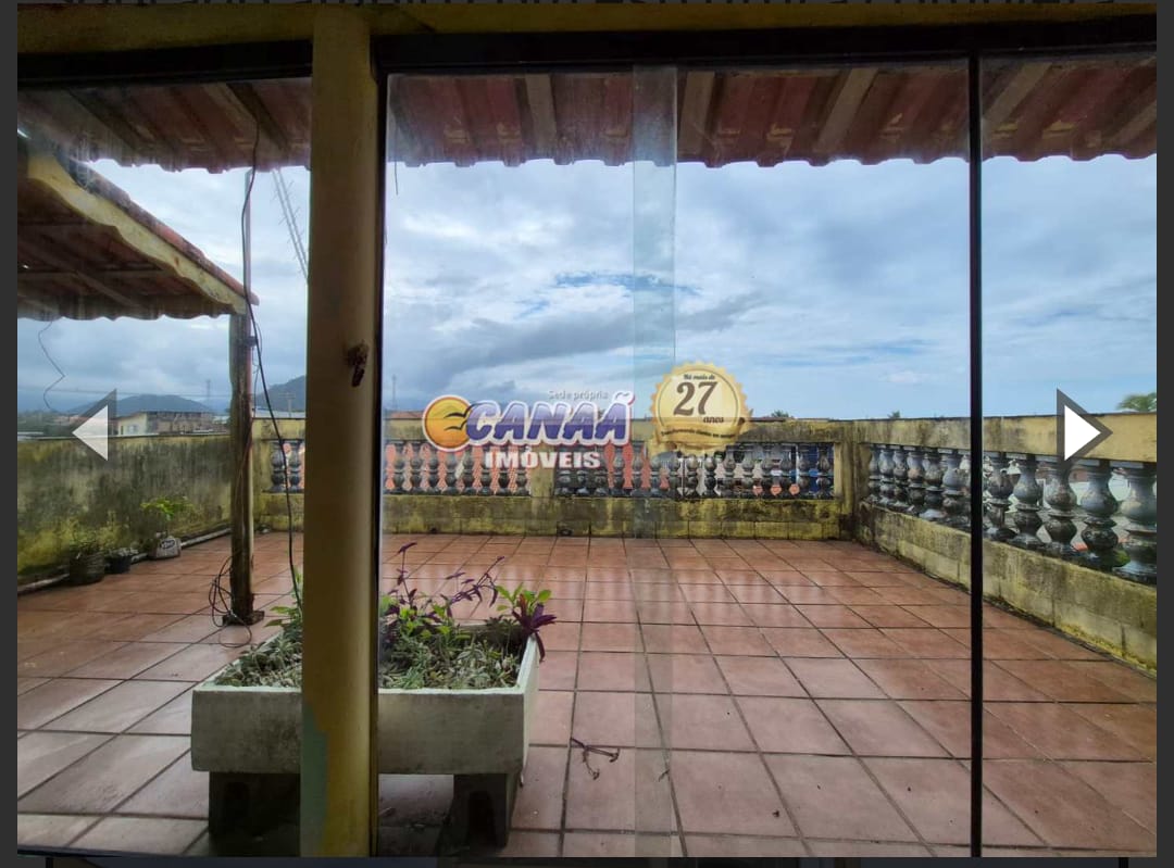 Imagem Sobrado com 6 Quartos à Venda, 290 m² em  - Mongaguá