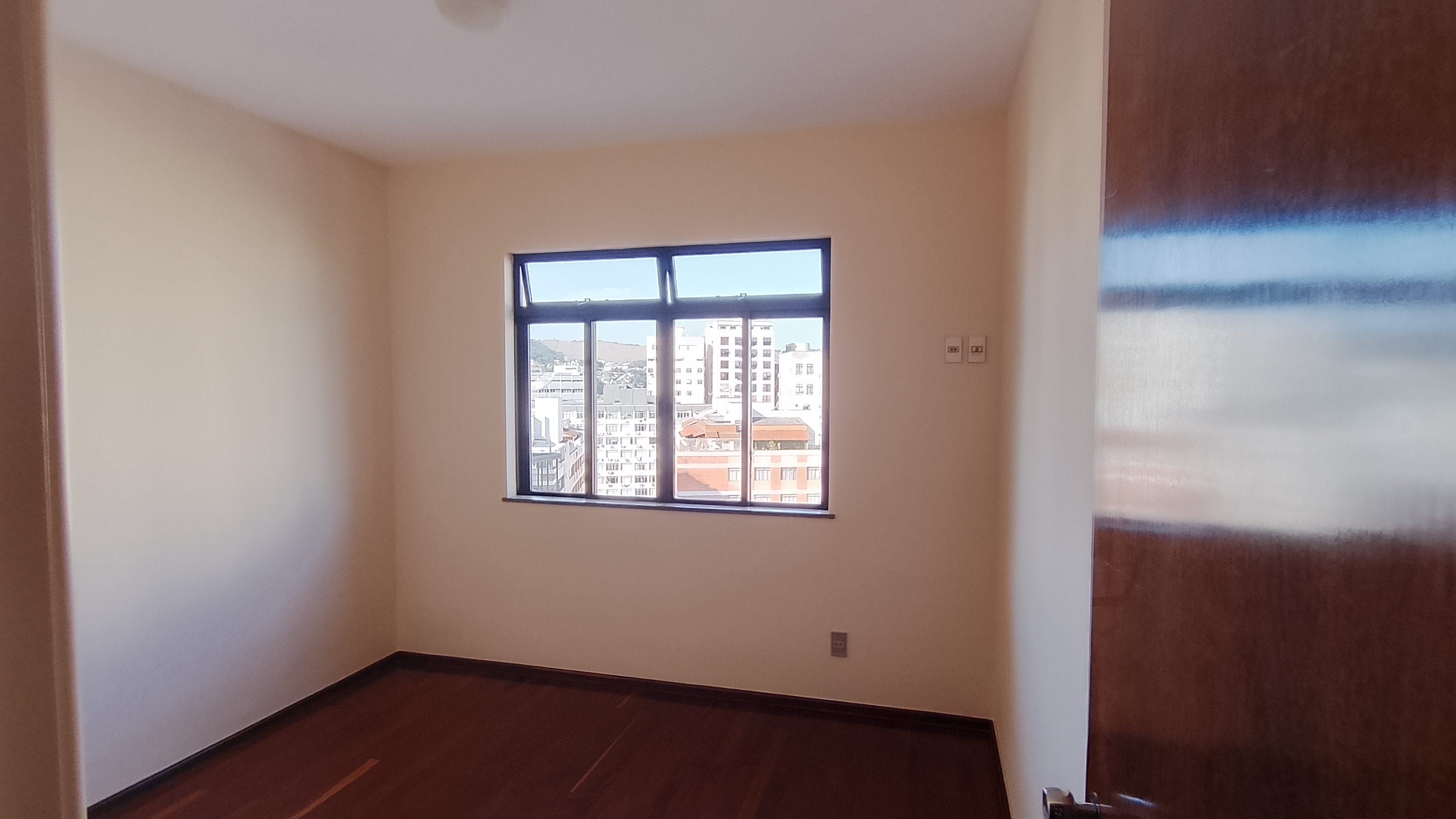 Imagem Apartamento com 3 Quartos à Venda, 120 m² em Centro - Juiz de Fora