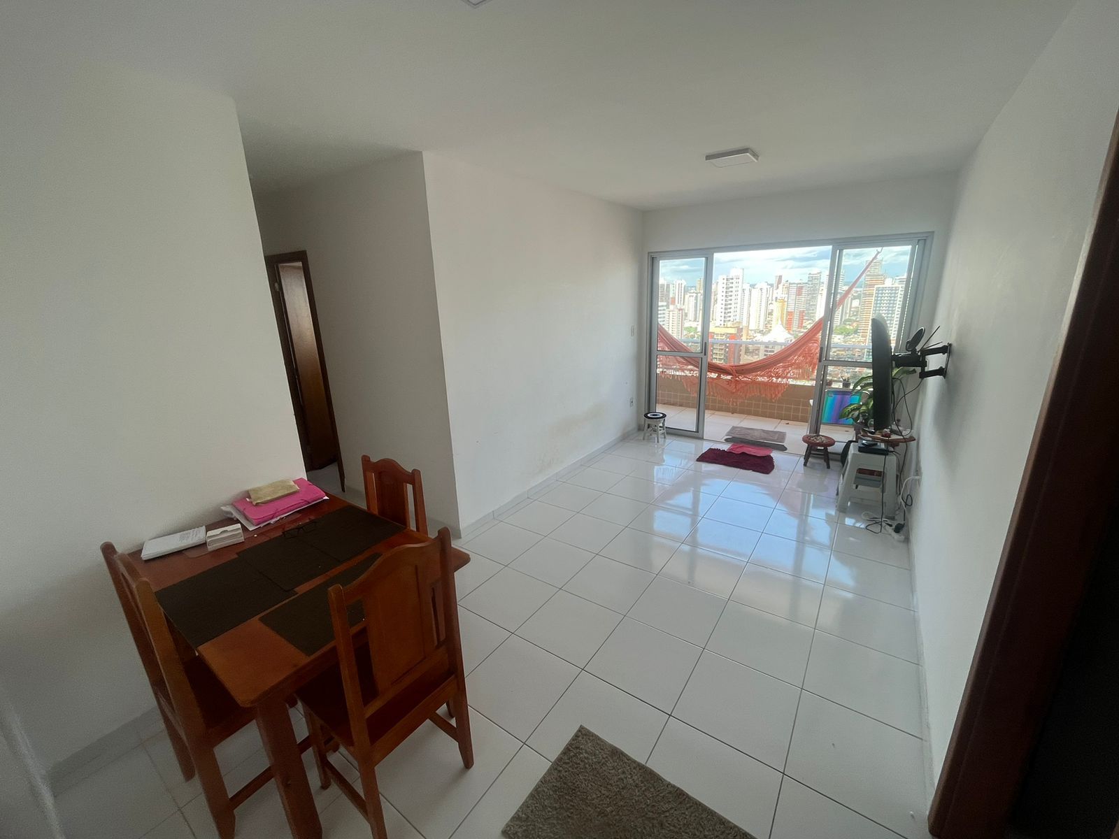 Imagem Apartamento com 2 Quartos à Venda, 77 m²em Umarizal - Belém