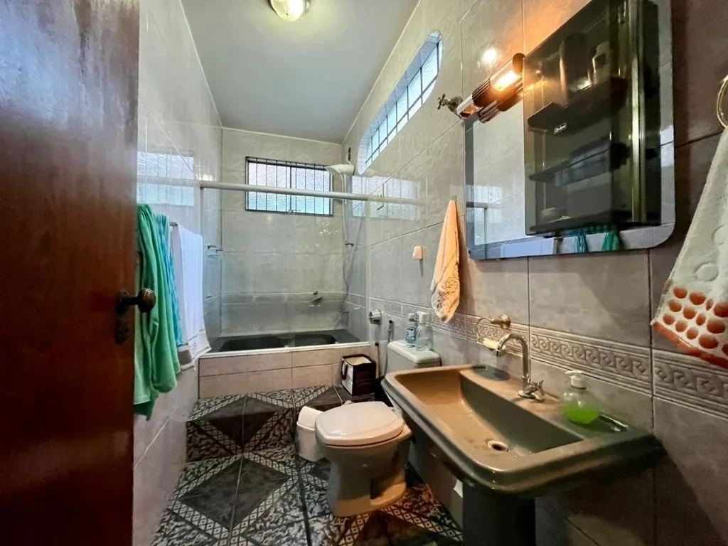 Imagem Casa com 4 Quartos à Venda, 177 m² em Itapoã - Belo Horizonte