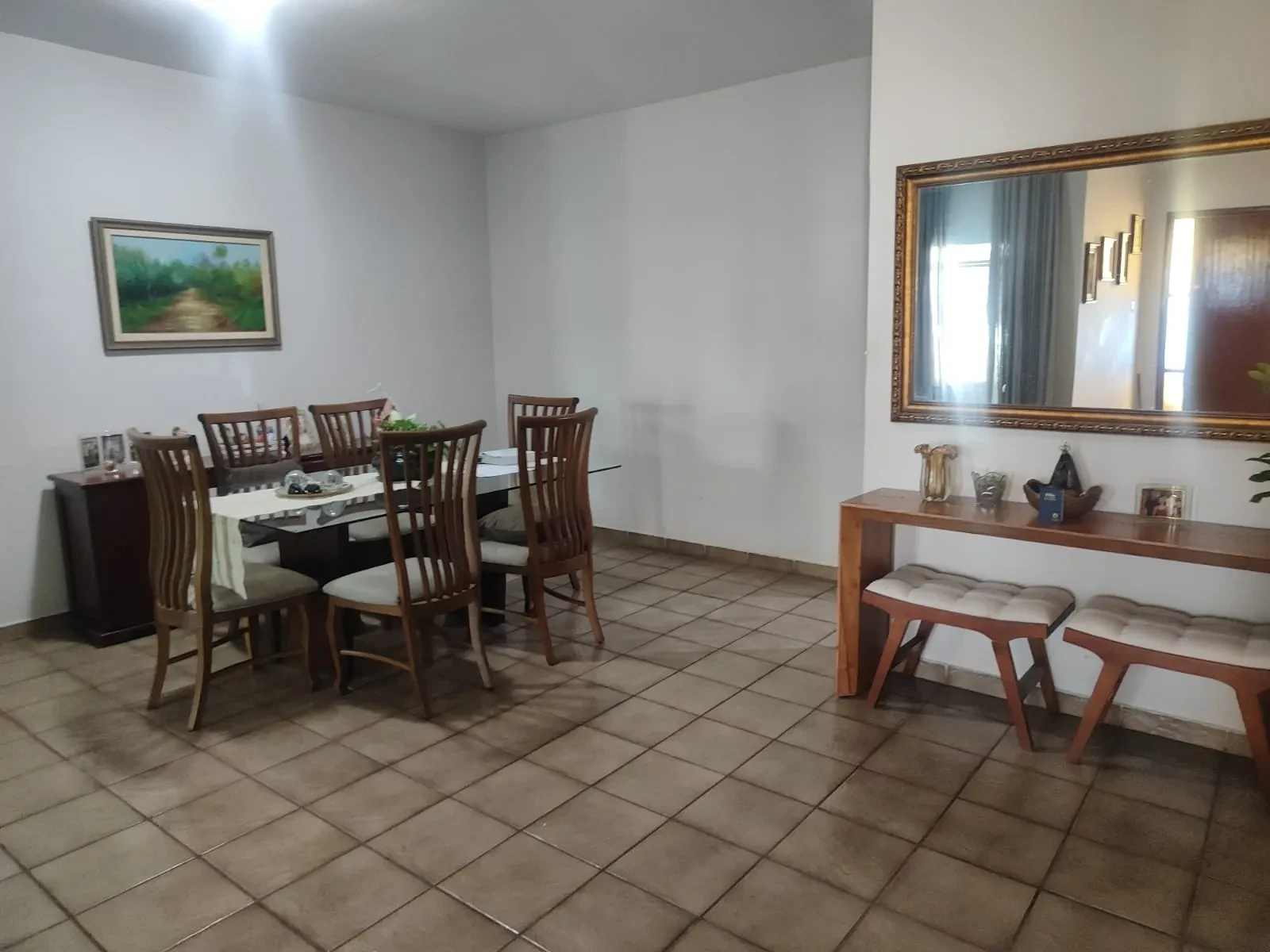 Imagem Casa com 4 Quartos à Venda, 250 m² em Jardim Itália - Cuiabá