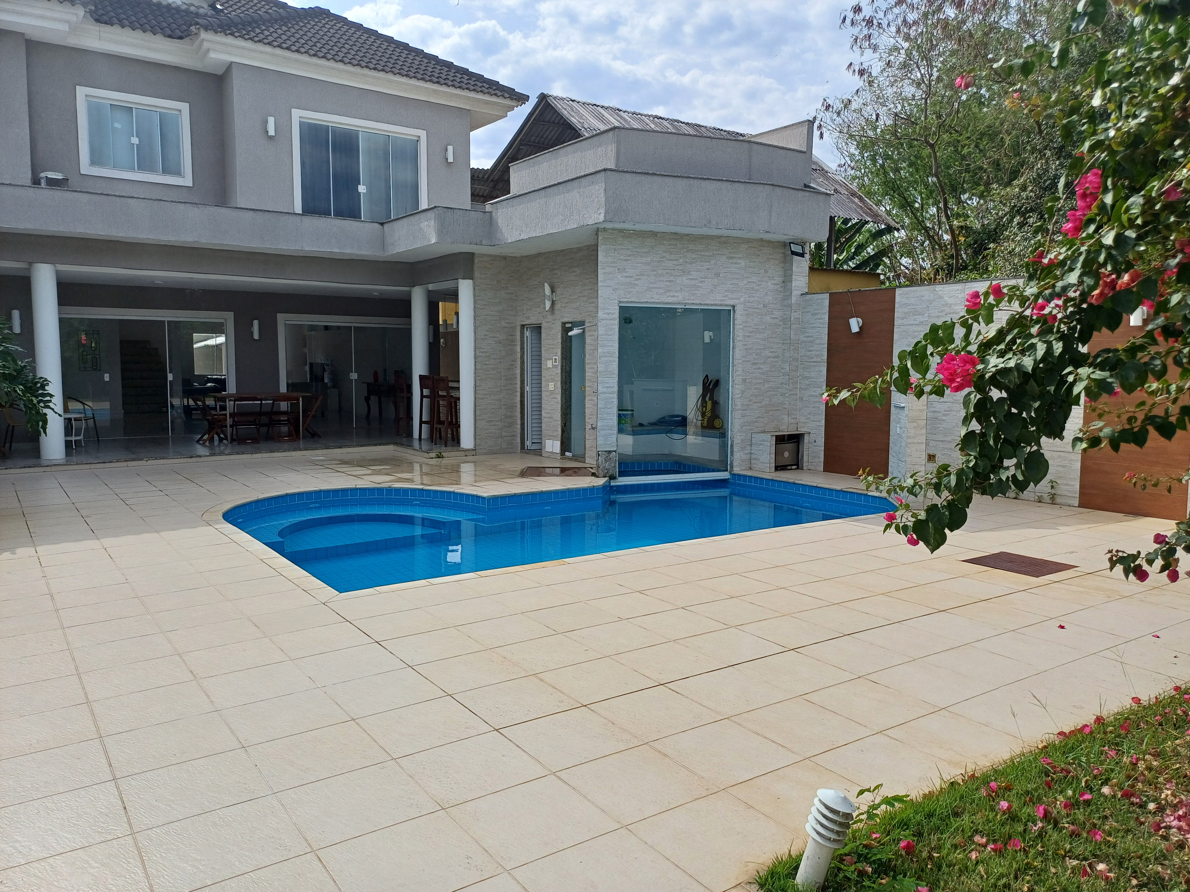 Casa de Condomínio com 5 Quartos à Venda, 600 m² em Vargem Grande - Rio de Janeiro