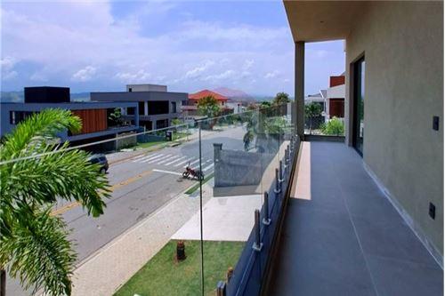 Imagem Casa de Condomínio com 2 Quartos à Venda, 315 m²em Condomínio Residencial Monte Carlo - São José dos Campos