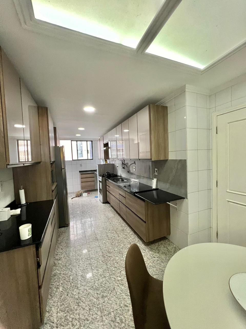 Imagem Apartamento com 3 Quartos à Venda, 130 m²em Jurunas - Belém