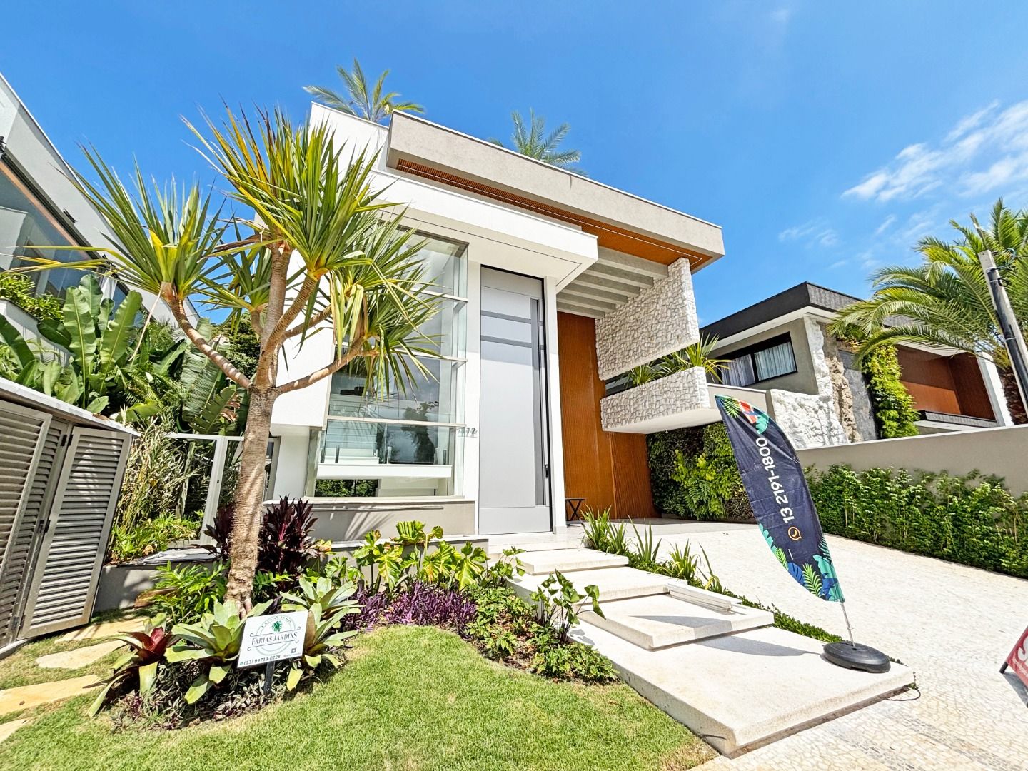 Imagem Casa com 6 Quartos à Venda, 475 metros em Riviera - Bertioga