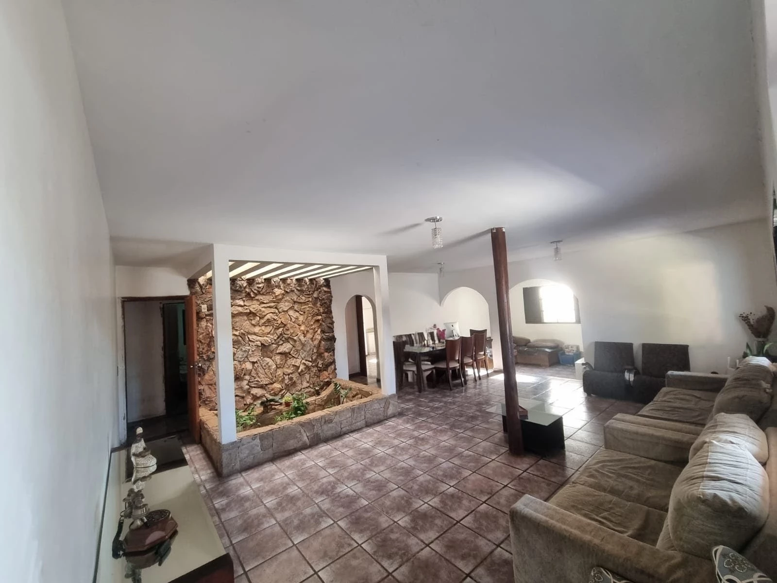 Imagem Casa com 3 Quartos à Venda, 317 m² em Santa Genoveva - Goiânia Imagem Casa com 3 Quartos à Venda, 317 m² em Santa Genoveva - Goiânia