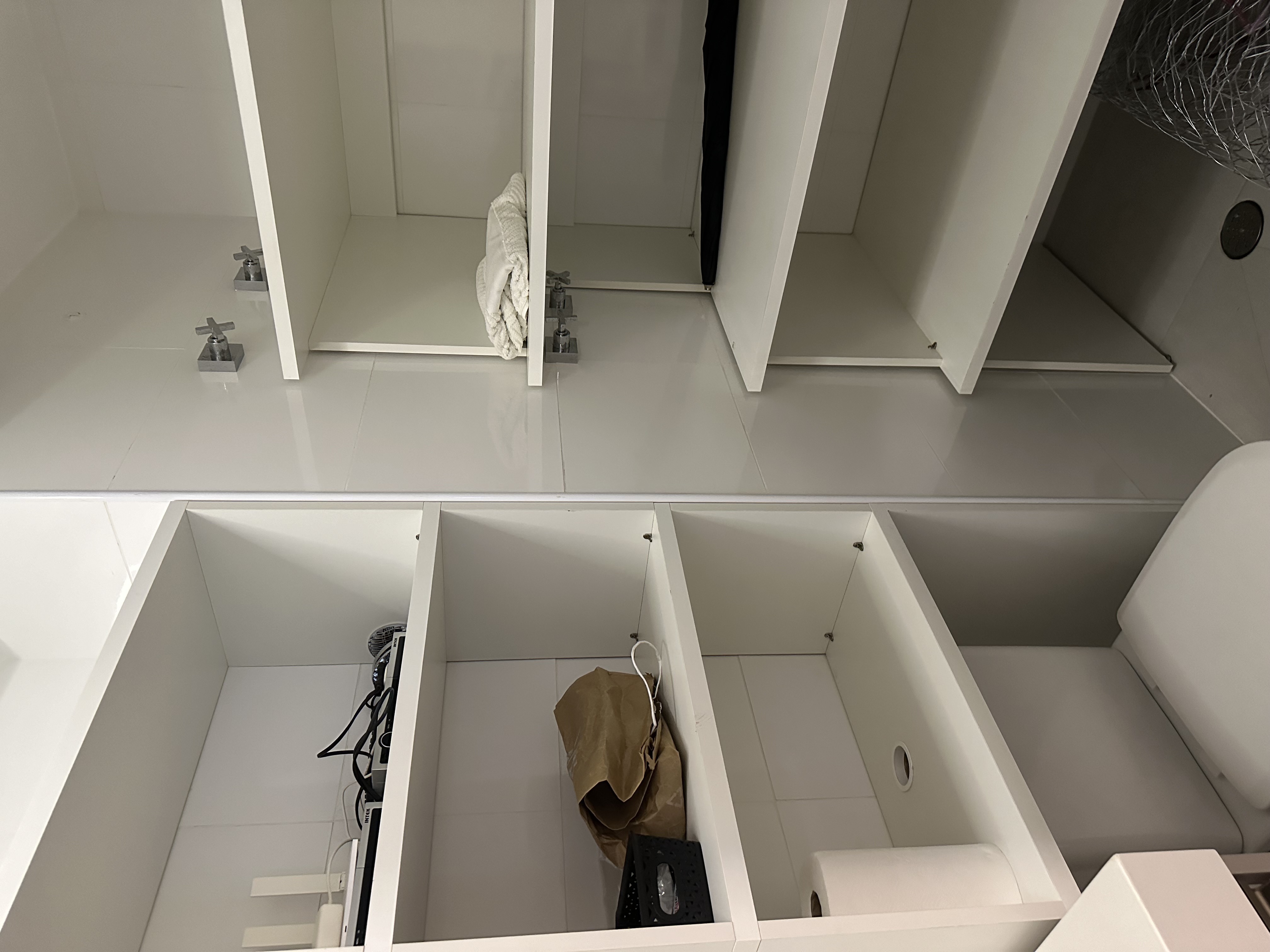 Imagem Apartamento com 2 Quartos para Alugar, 96 m²em Alphaville Empresarial - Barueri