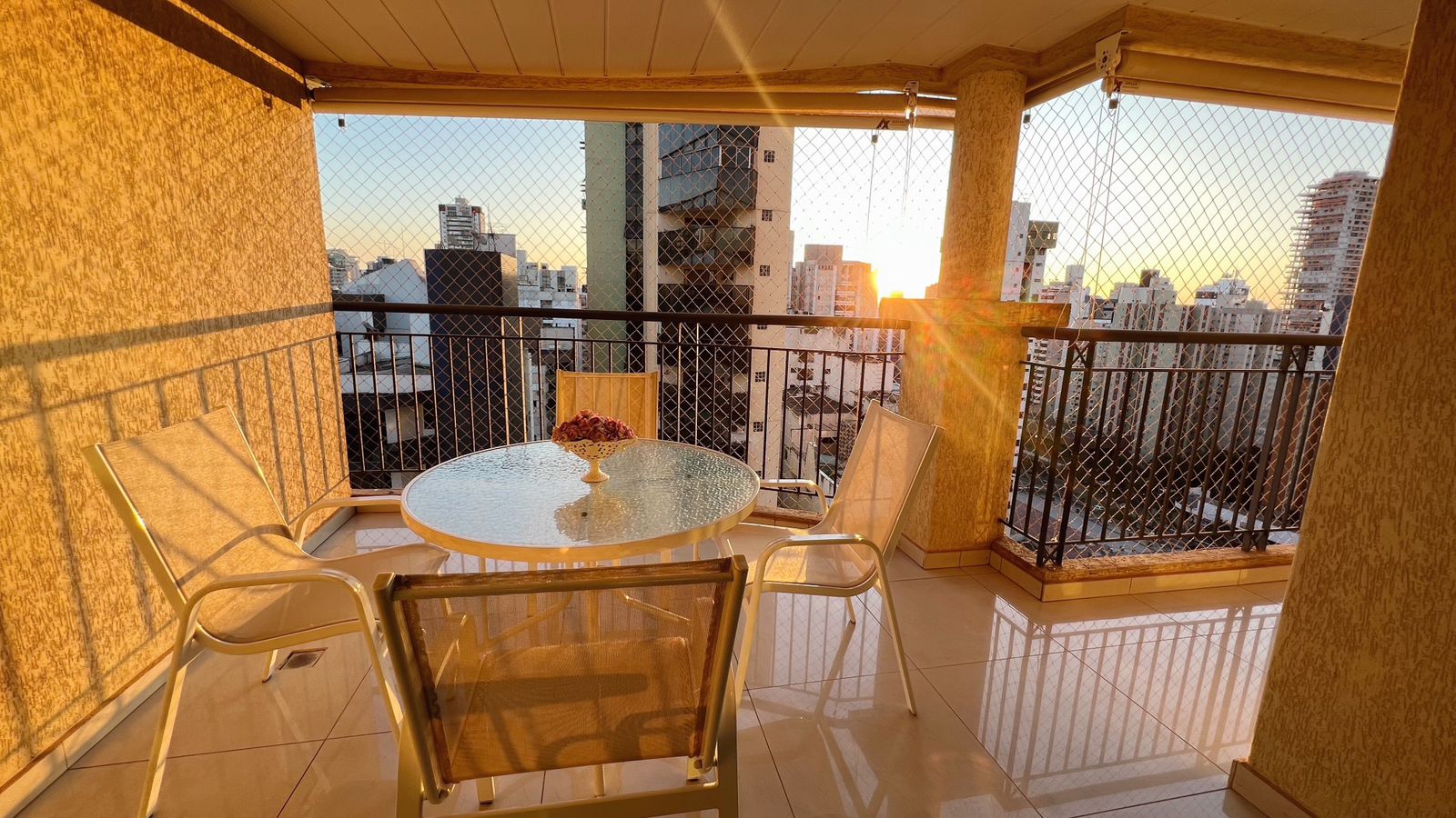 Imagem Apartamento com 3 Quartos à Venda, 108 m²em Setor Bueno - Goiânia