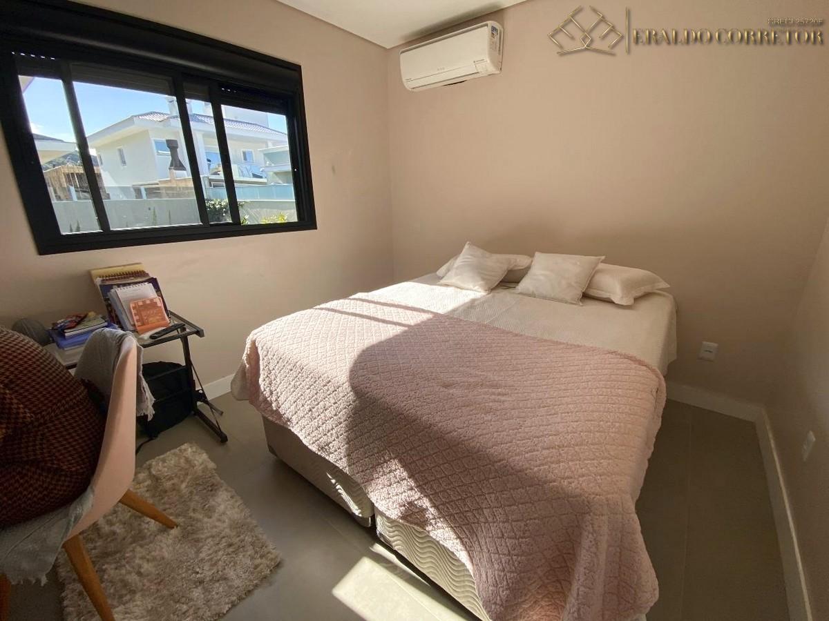 Imagem Casa com 3 Quartos à Venda, 254 m²em Ingleses do Rio Vermelho - Florianópolis