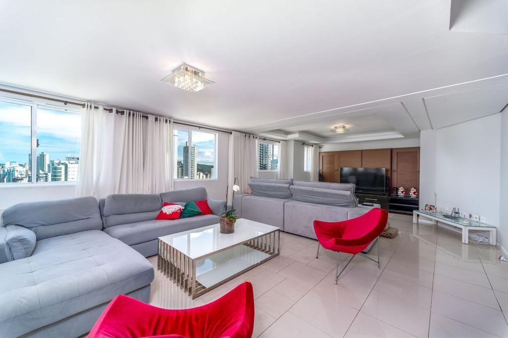 Imagem Cobertura com 5 Quartos à Venda, 539 m²em Centro - Balneário Camboriú