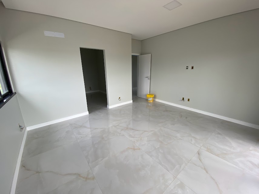 Imagem Casa de Condomínio com 4 Quartos à Venda, 257 m²em Cidade Alpha - Eusébio