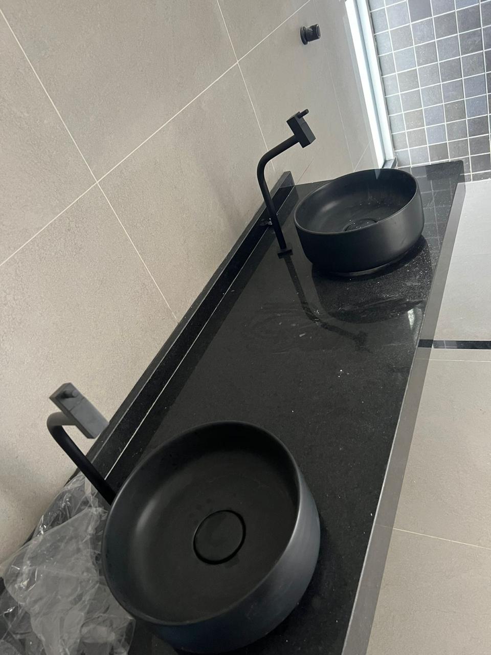 Imagem Casa de Condomínio com 4 Quartos à Venda, 295 m² em Cidade Alpha - Eusébio