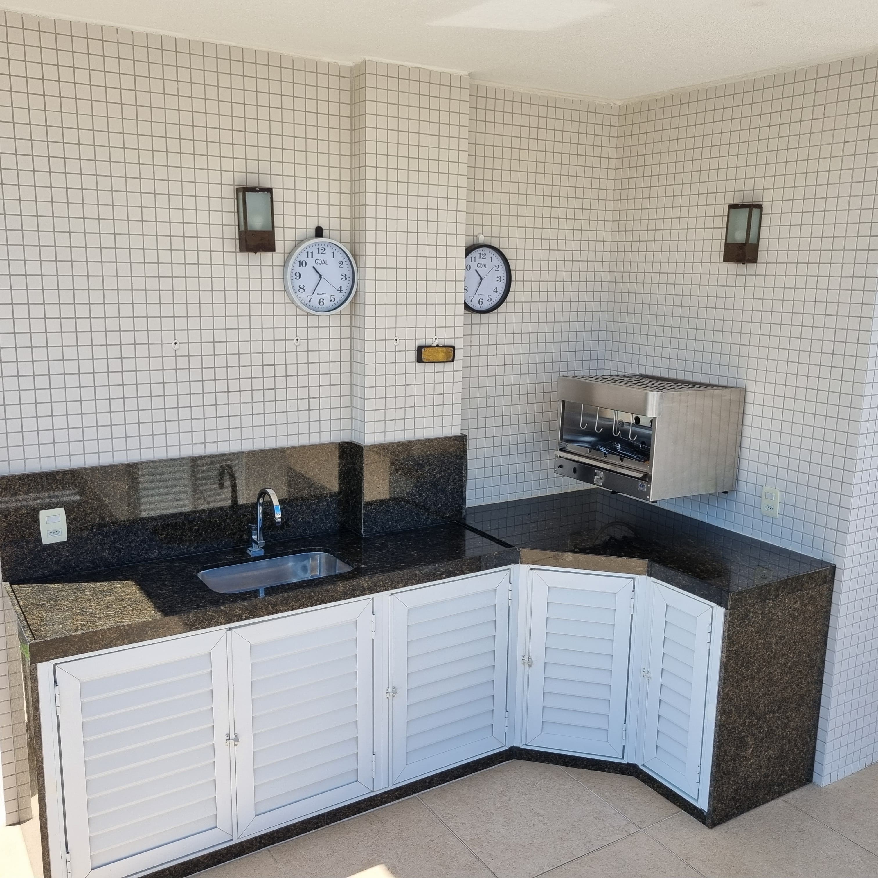 Imagem Cobertura com 4 Quartos à Venda, 299 m²em Piratininga - Niterói