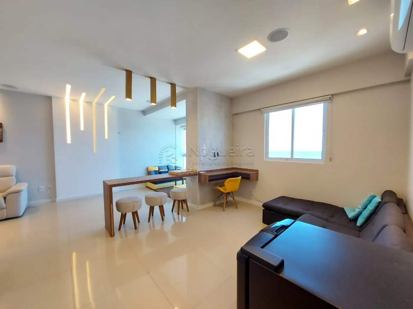Imagem Apartamento com 2 Quartos à Venda, 74 m²em Candeias - Jaboatão dos Guararapes