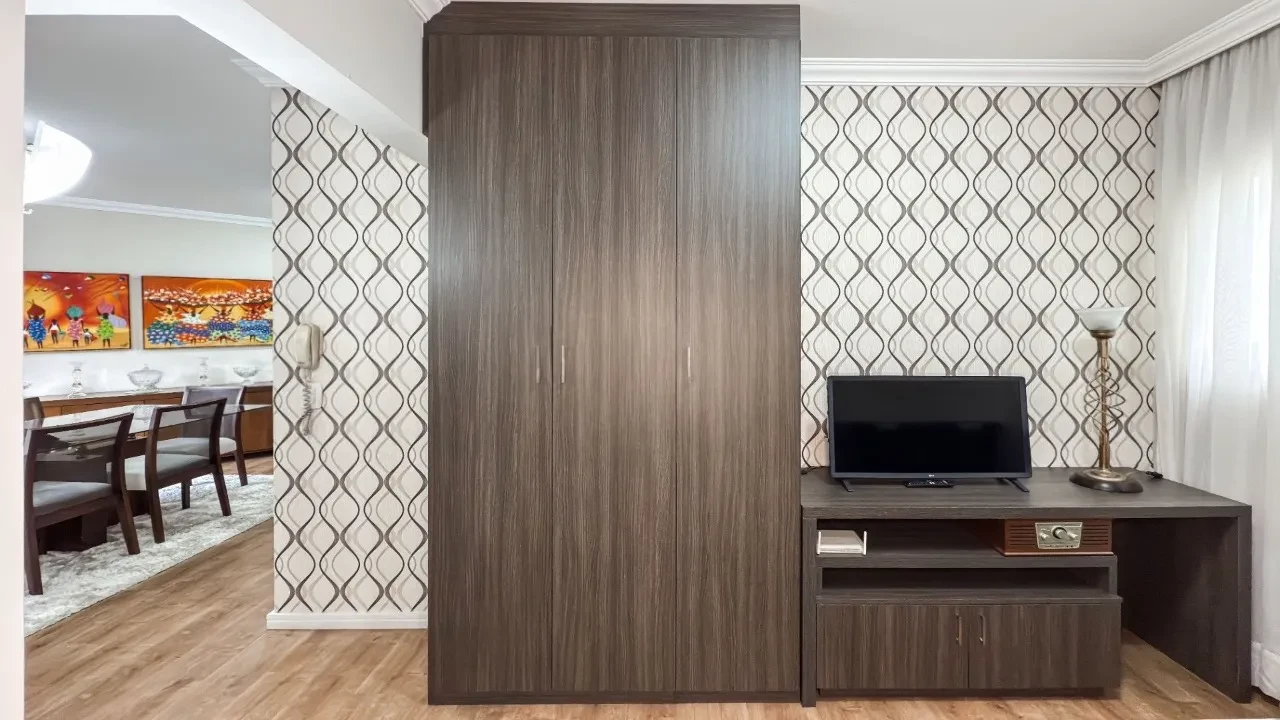 Imagem Apartamento com 3 Quartos à Venda, 137 metros em Água Verde - Curitiba