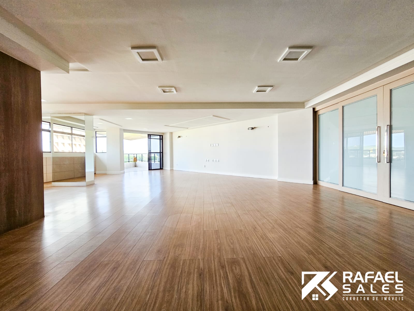 Imagem Edifício Residencial com 3 Quartos à Venda, 262 m²em Candelária - Natal