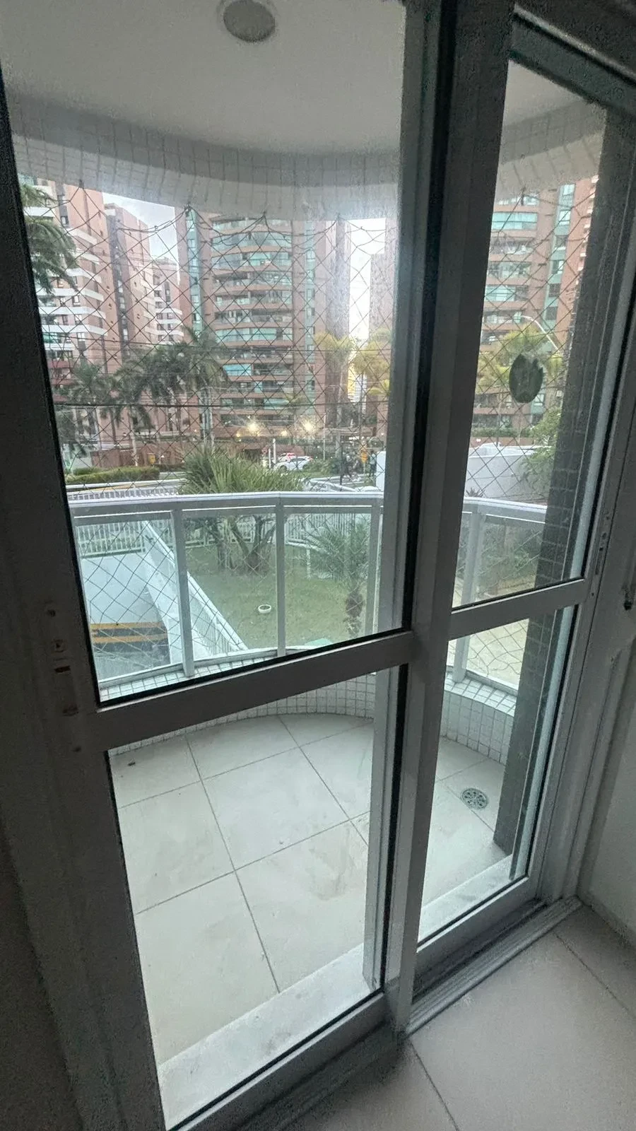 Imagem Apartamento com 4 Quartos à Venda ou Locação, 141 metros em Alphaville I - Salvador