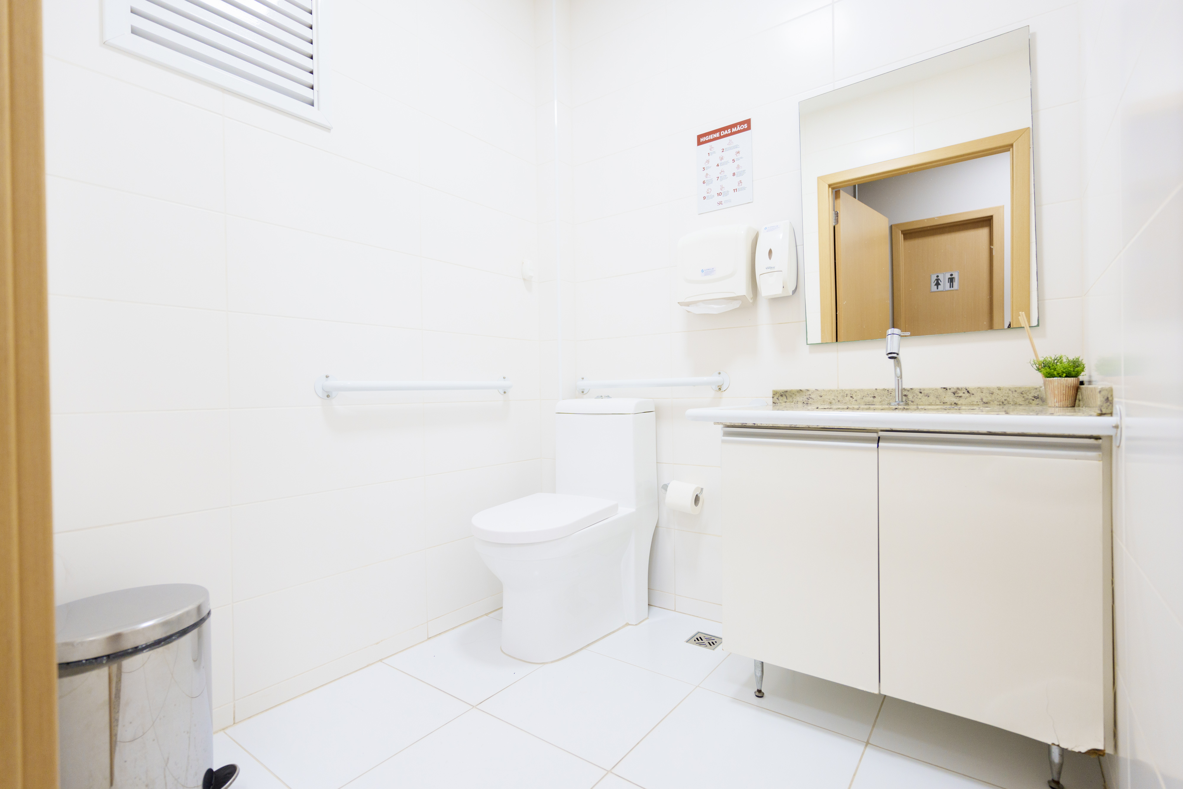 Imagem Sala Comercial à Venda, 626 m² em Centro - Cascavel