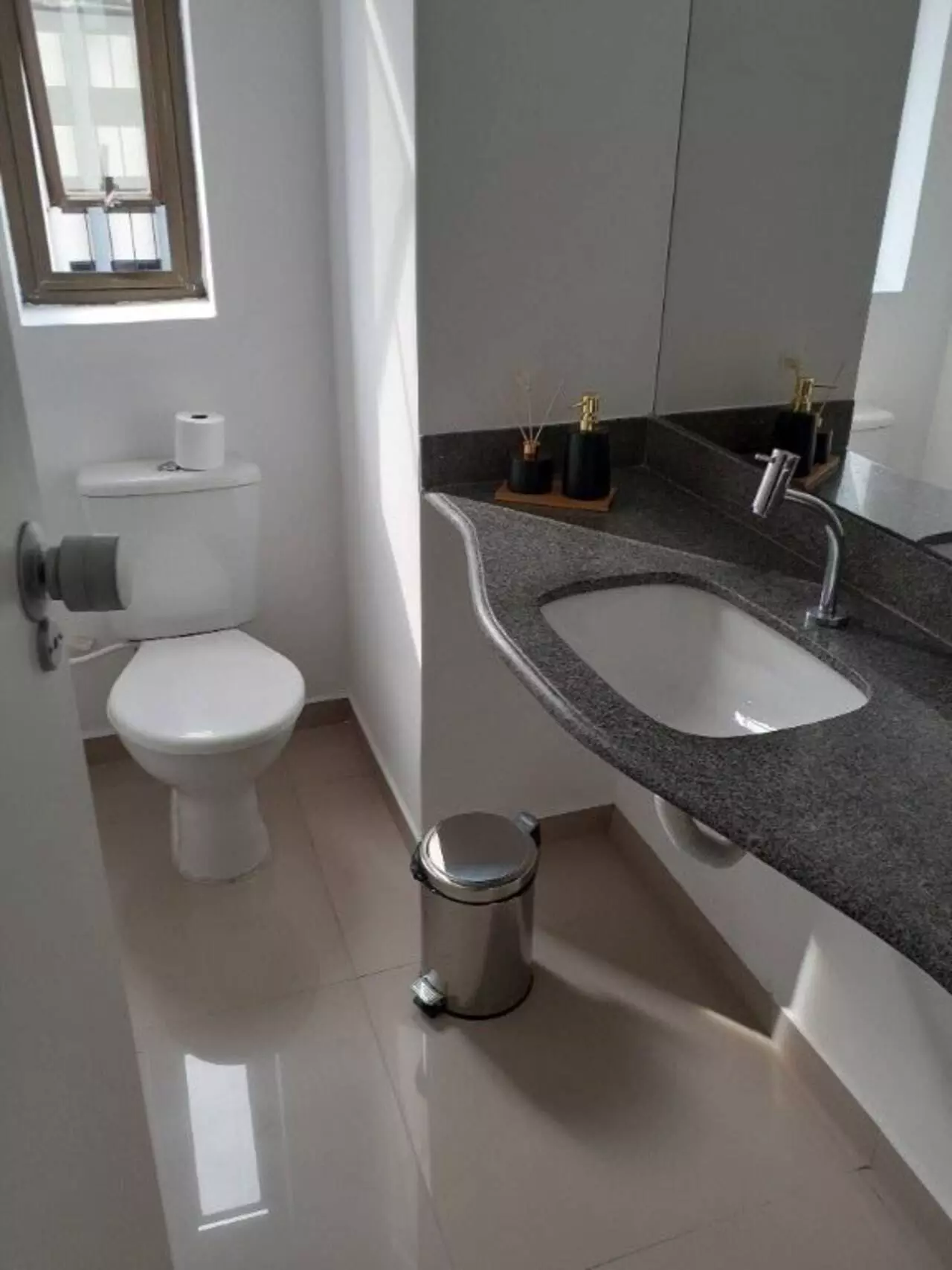 Imagem Sala Comercial à Venda ou Locação, 133 m² em Vila Olímpia - São Paulo